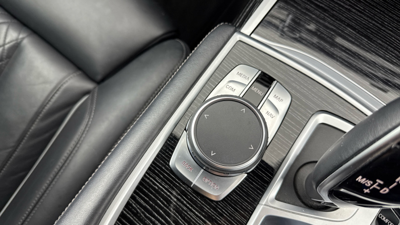 BMW 7 Series 740d xDrive M Sport 4dr Auto Diesel Saloon